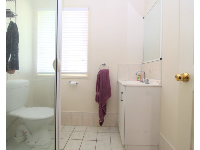 18 Jeppesen Drive, Emerald QLD 4720