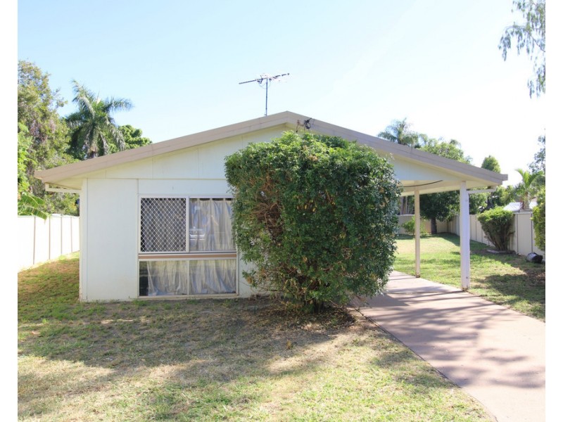11 Carbeen Place, Emerald QLD 4720
