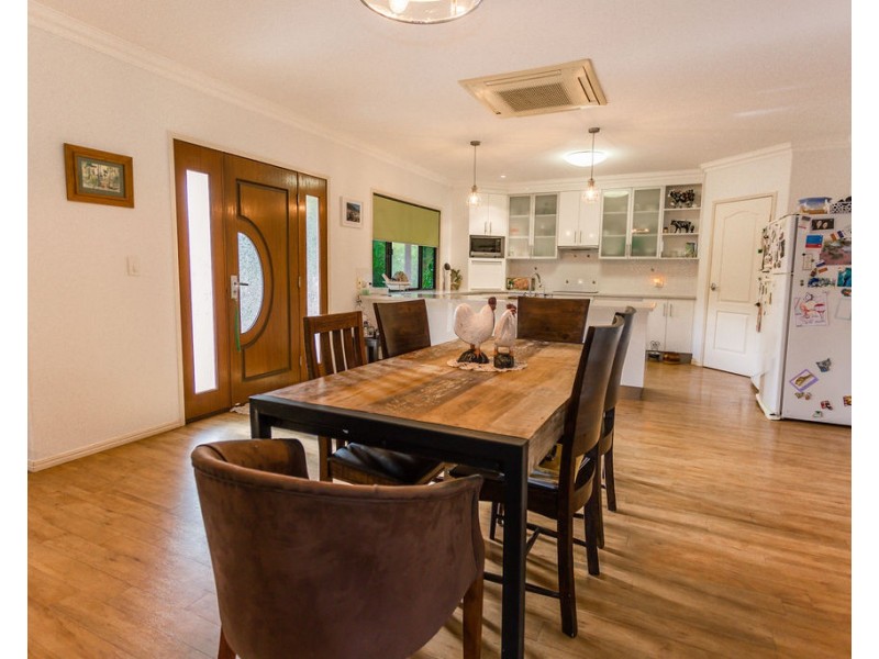 16 Coaker Drive, Emerald QLD 4720