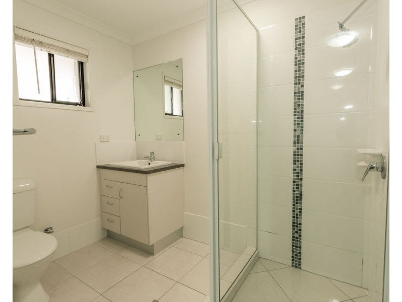 9 Thornton Street, Emerald QLD 4720