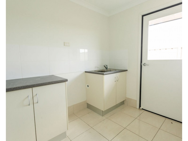 9 Thornton Street, Emerald QLD 4720