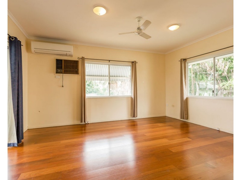 67 Park Avenue, Emerald QLD 4720