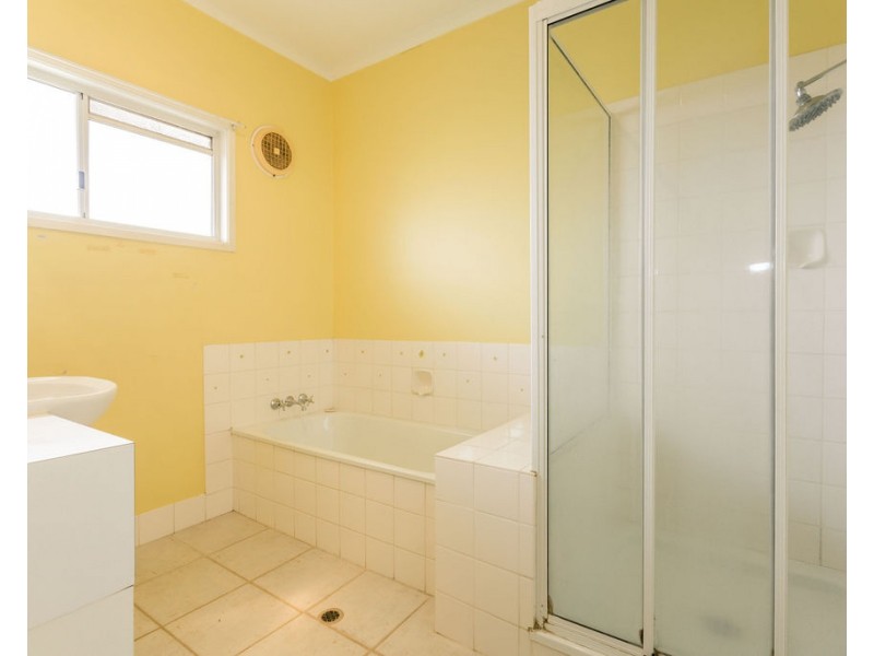 67 Park Avenue, Emerald QLD 4720