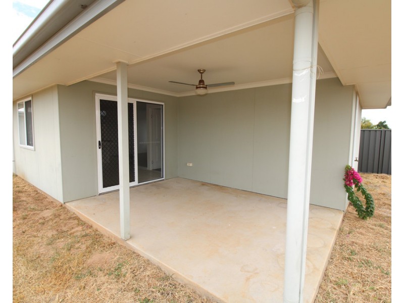 3 Whitney Street, Emerald QLD 4720