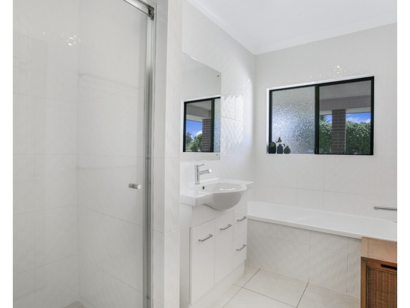 91 Hibernia Road, Capella QLD 4723