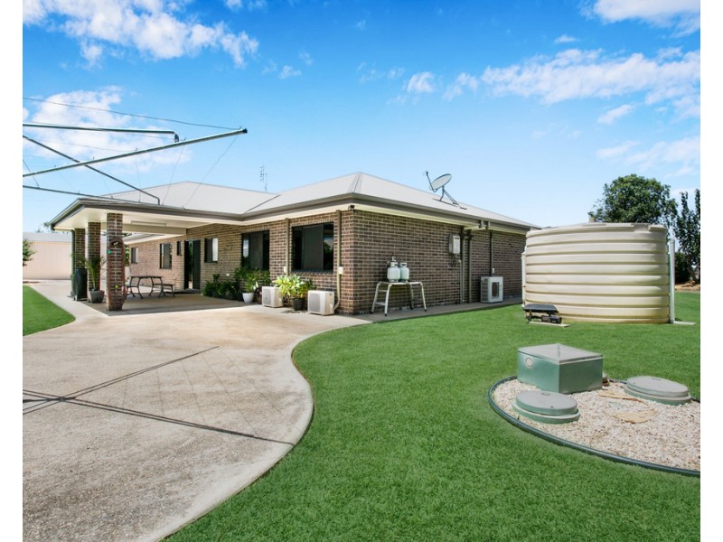 91 Hibernia Road, Capella QLD 4723