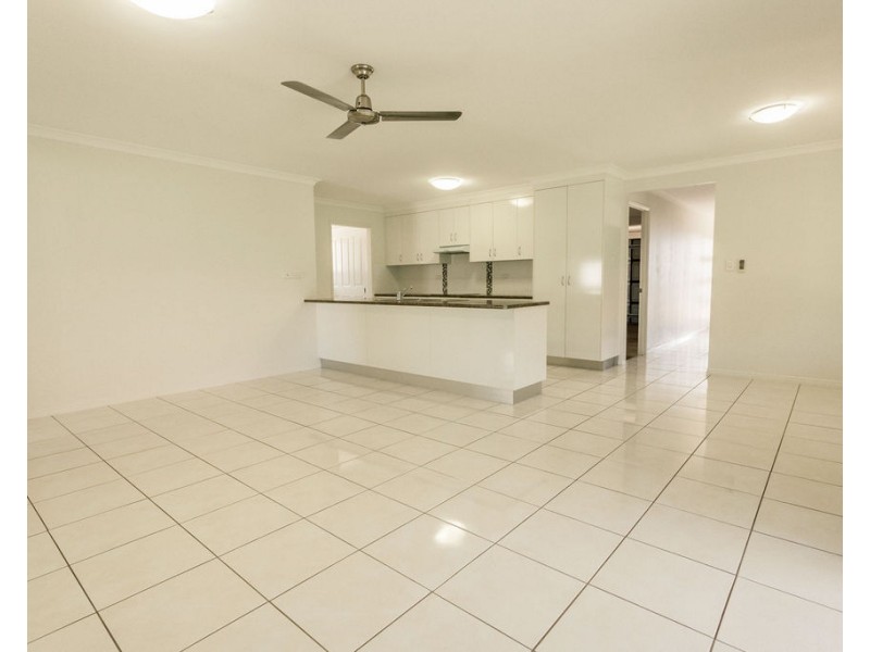 7 Berthun Street, Emerald QLD 4720