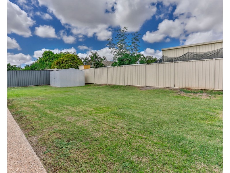 7 Berthun Street, Emerald QLD 4720