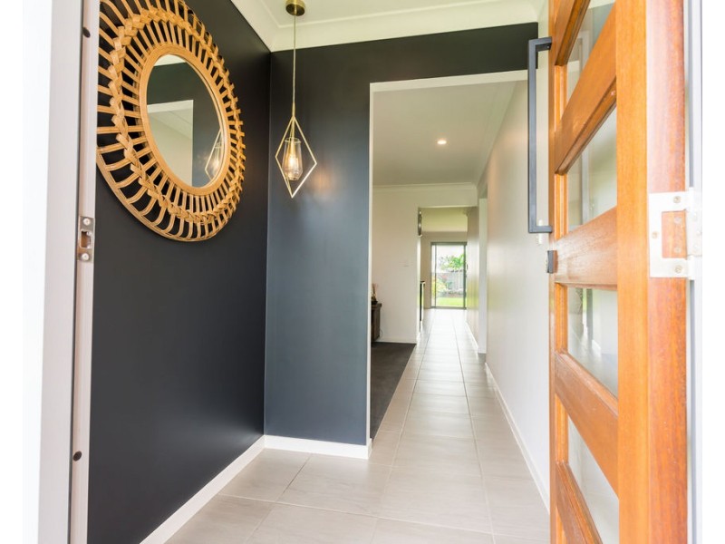 19 Flemington Road, Emerald QLD 4720