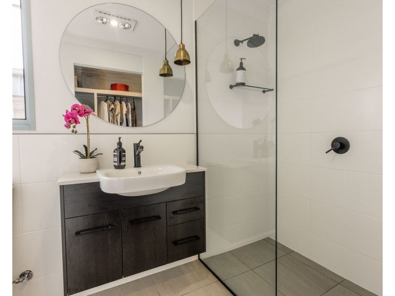 19 Flemington Road, Emerald QLD 4720