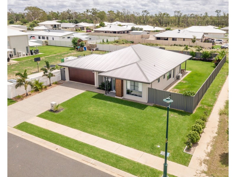 19 Flemington Road, Emerald QLD 4720