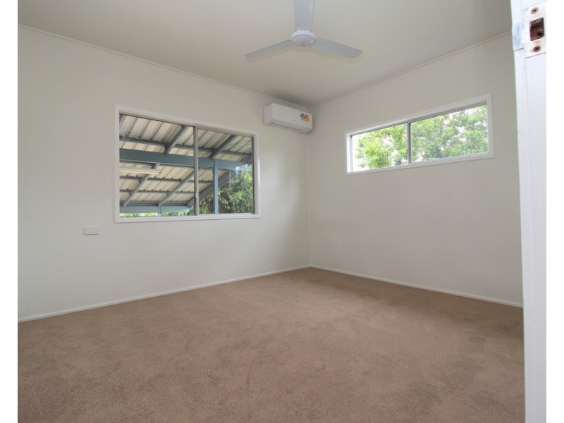 22 Centenary Drive, Emerald QLD 4720