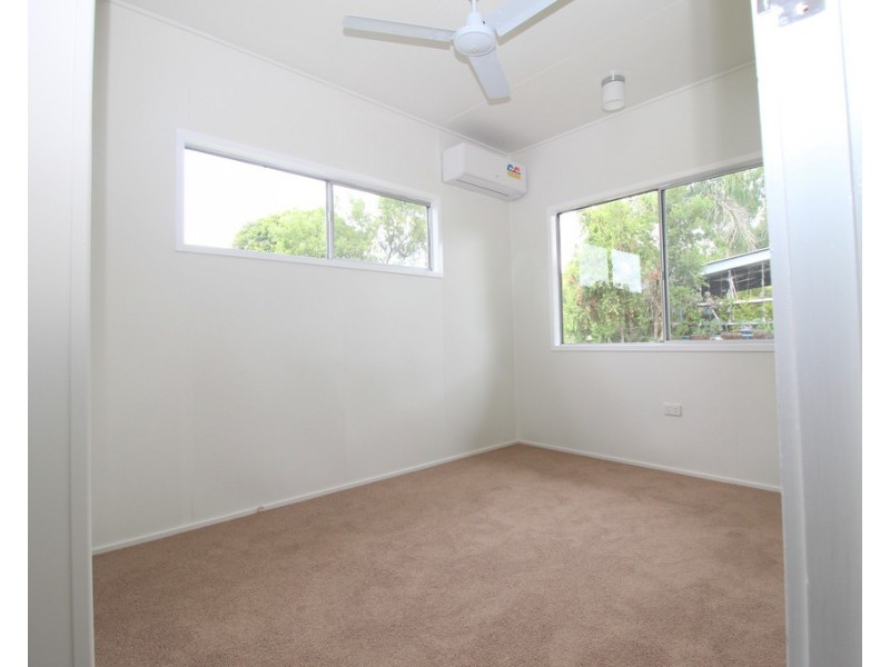 22 Centenary Drive, Emerald QLD 4720