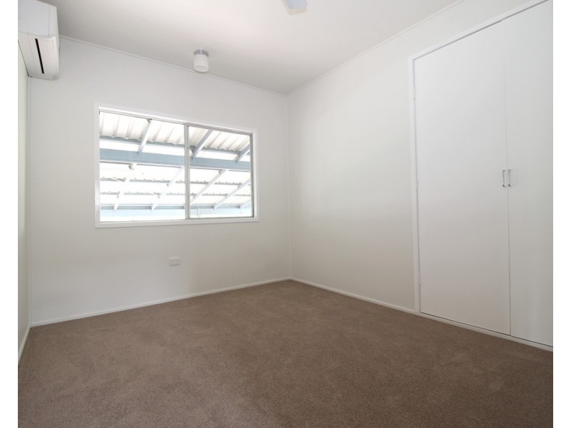 22 Centenary Drive, Emerald QLD 4720