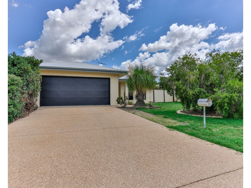 17 Glovar Street, Emerald QLD 4720