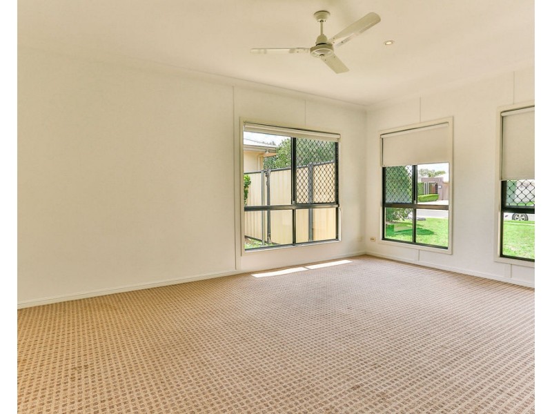 17 Glovar Street, Emerald QLD 4720