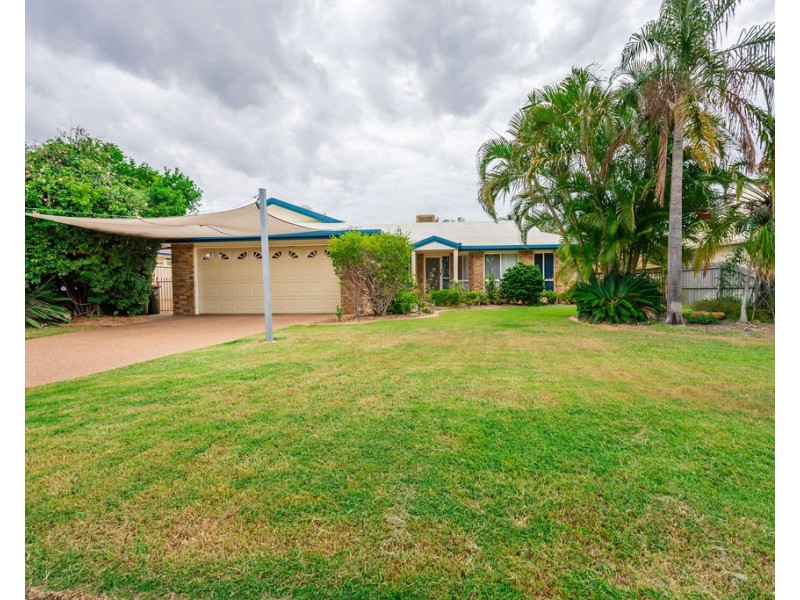 53 Crinum Crescent, Emerald QLD 4720