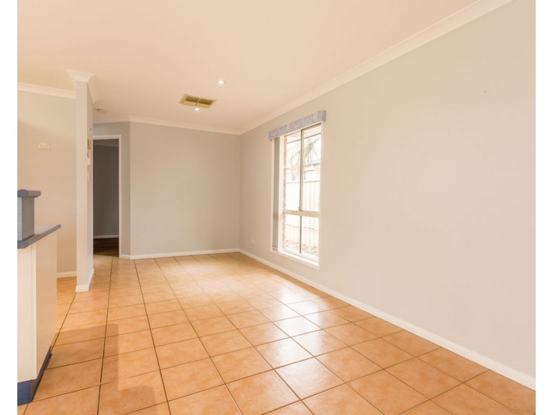 53 Crinum Crescent, Emerald QLD 4720
