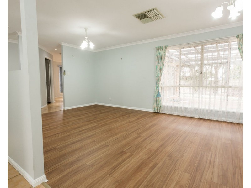 53 Crinum Crescent, Emerald QLD 4720