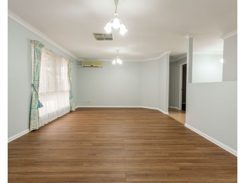 53 Crinum Crescent, Emerald QLD 4720