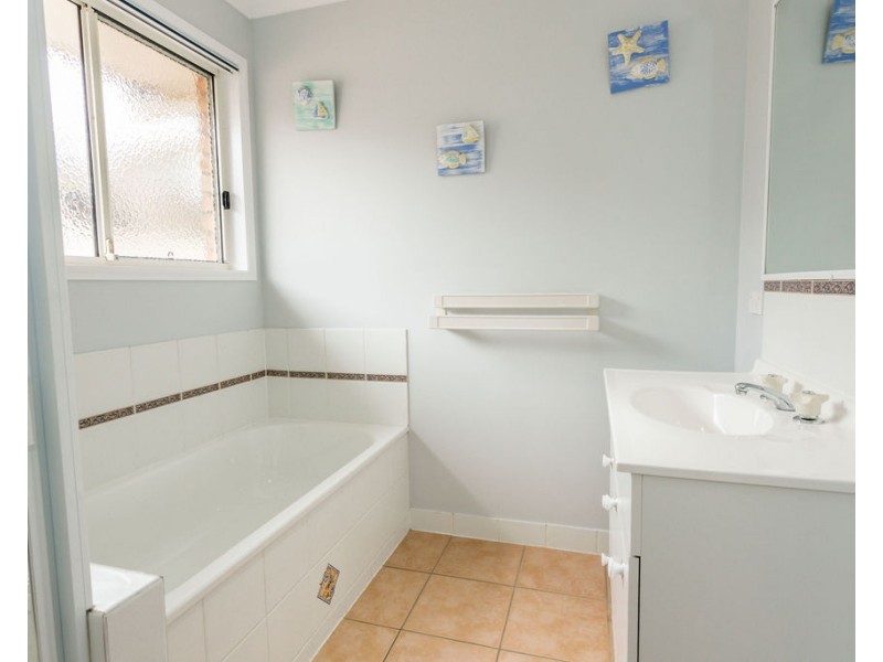 53 Crinum Crescent, Emerald QLD 4720