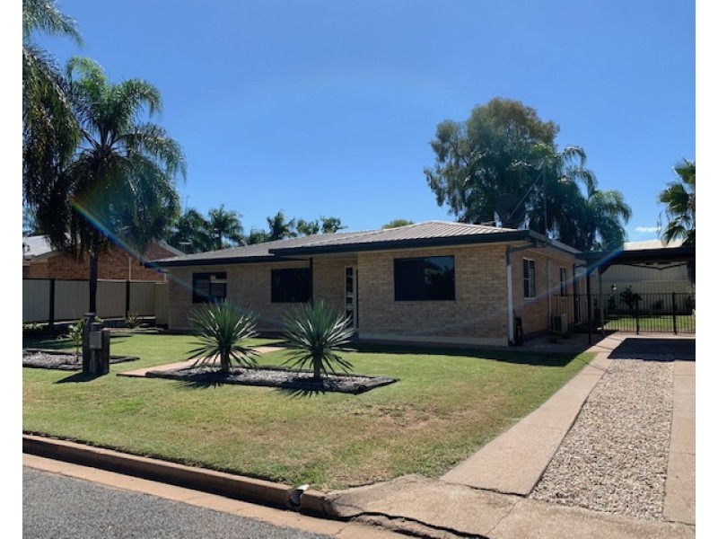 17 Morse Street, Emerald QLD 4720