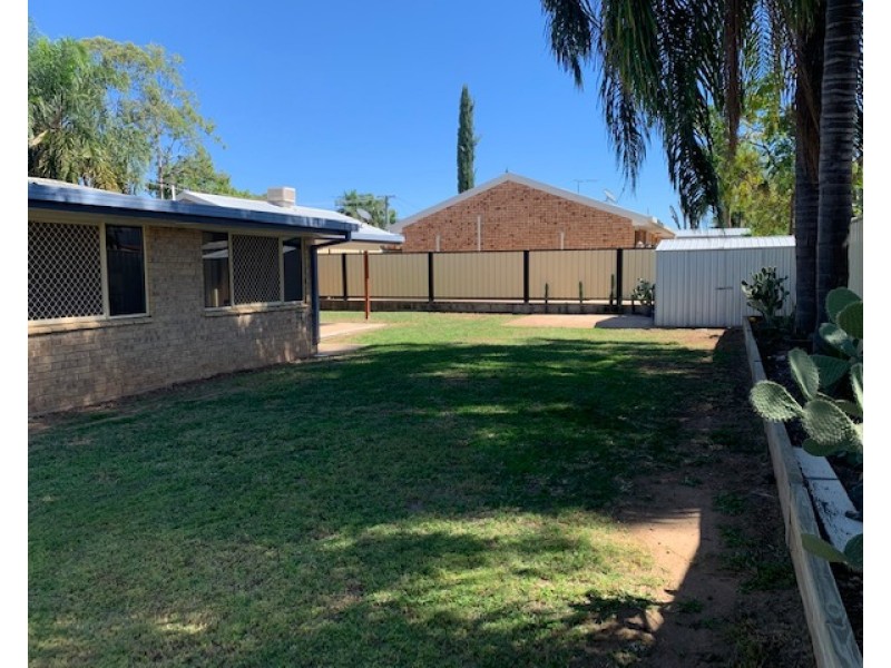 17 Morse Street, Emerald QLD 4720