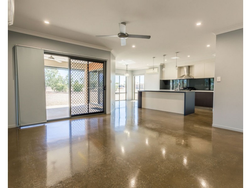 332 Glengallan Road, Emerald QLD 4720