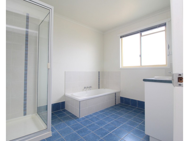 15 Gray Street, Emerald QLD 4720