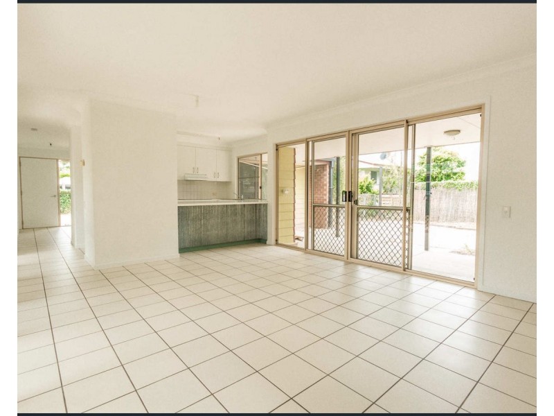 10 Jacqueline Drive, Emerald QLD 4720