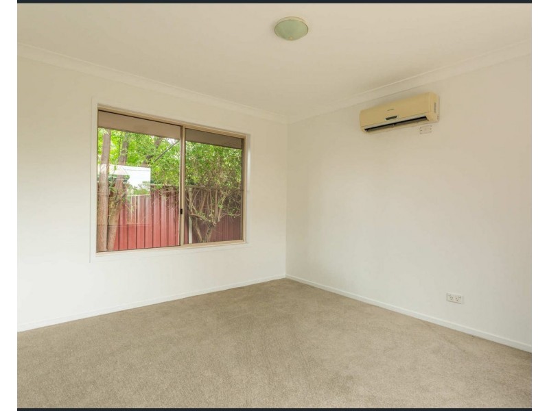 10 Jacqueline Drive, Emerald QLD 4720