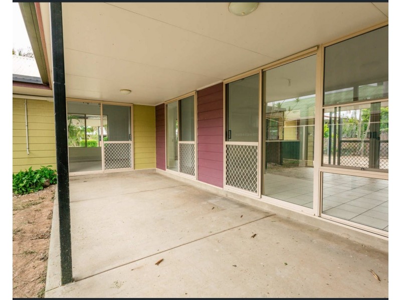 10 Jacqueline Drive, Emerald QLD 4720