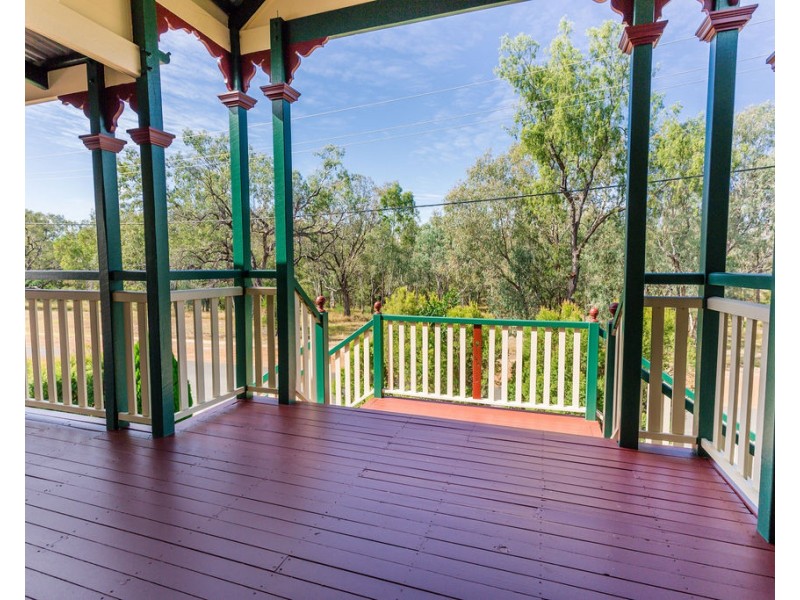 36 Riverview Street, Emerald QLD 4720
