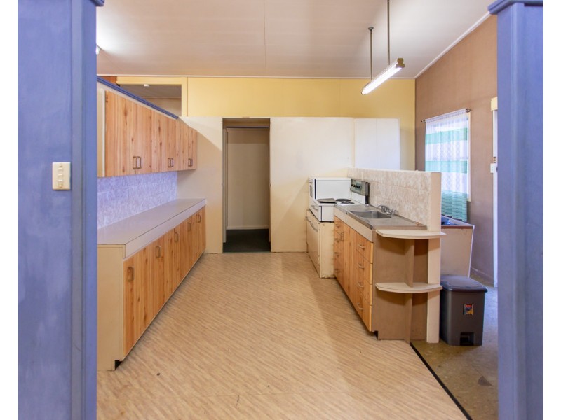 12 Yamala Street, Emerald QLD 4720