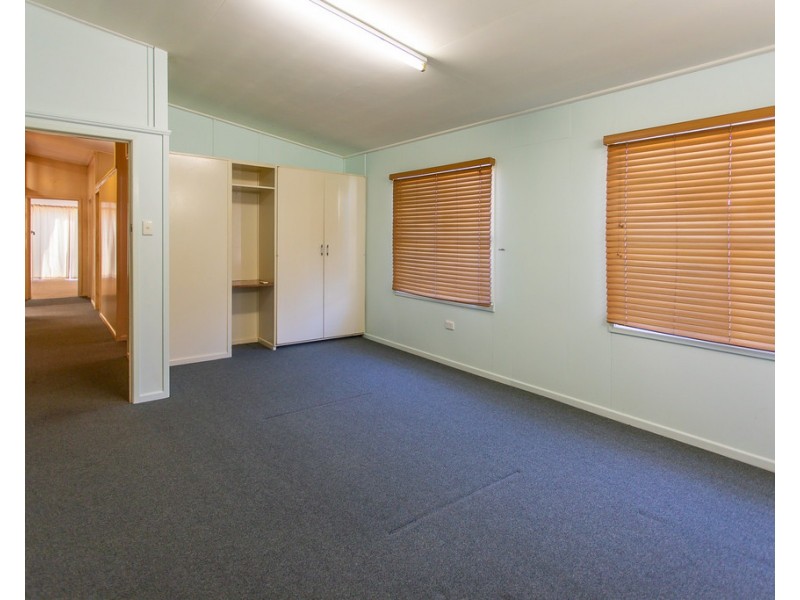 12 Yamala Street, Emerald QLD 4720