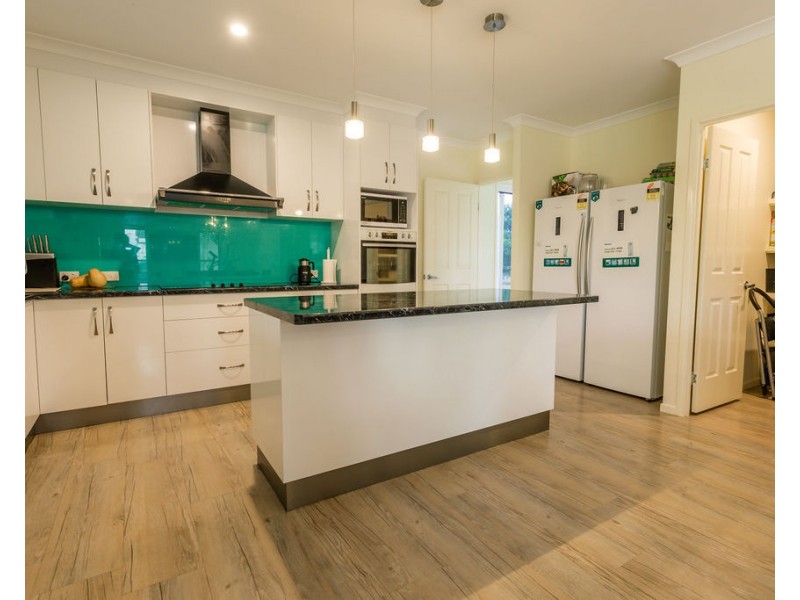 162 Chudleigh Drive, Emerald QLD 4720