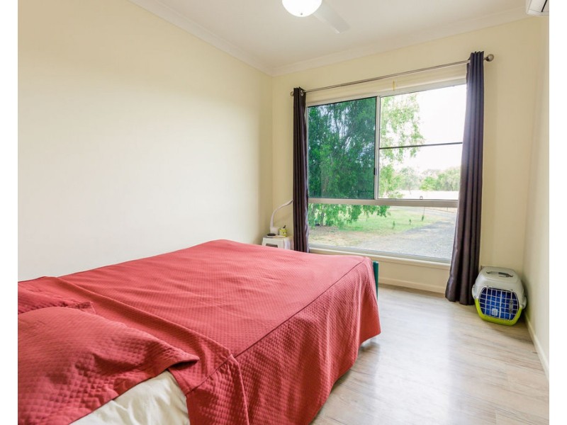 162 Chudleigh Drive, Emerald QLD 4720