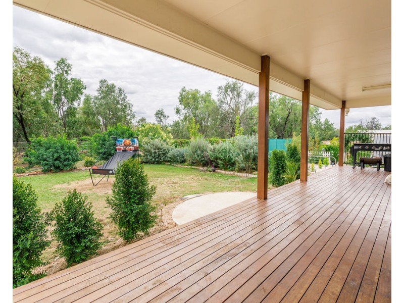 162 Chudleigh Drive, Emerald QLD 4720
