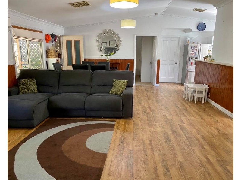 23 Statesman Drive, Emerald QLD 4720