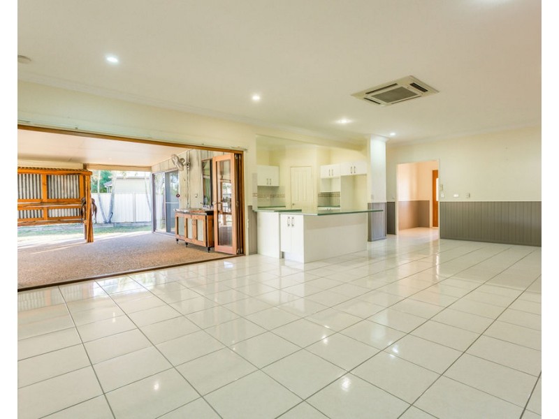 6 Siobhan Court, Emerald QLD 4720