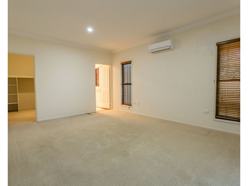 6 Siobhan Court, Emerald QLD 4720