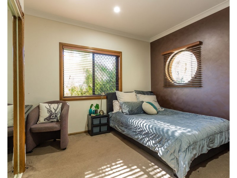 21 Russ Layton Drive, Emerald QLD 4720