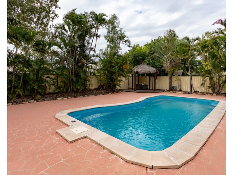 9 Suncross Place, Emerald QLD 4720