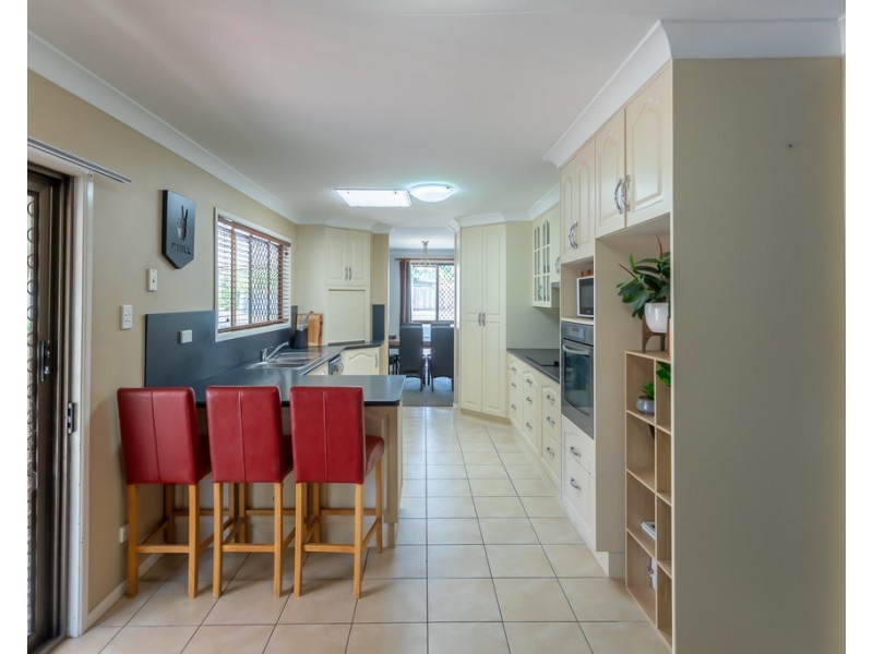 9 Suncross Place, Emerald QLD 4720