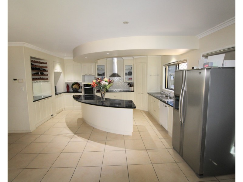 31 Callaghan Street, Emerald QLD 4720