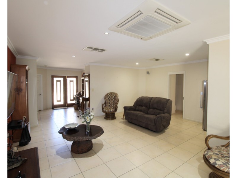 31 Callaghan Street, Emerald QLD 4720