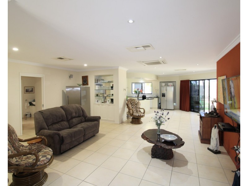 31 Callaghan Street, Emerald QLD 4720