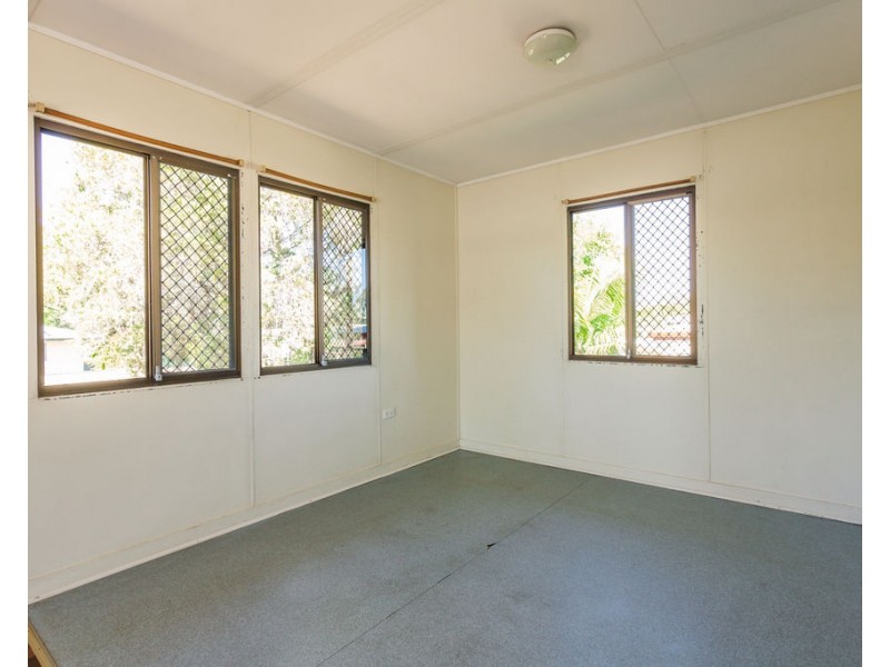 13 Diamond Avenue, Emerald QLD 4720