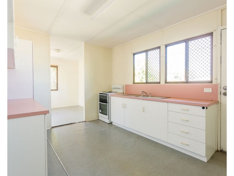 13 Diamond Avenue, Emerald QLD 4720