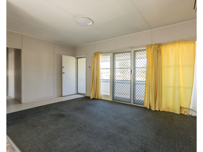 114 Hospital Road, Emerald QLD 4720